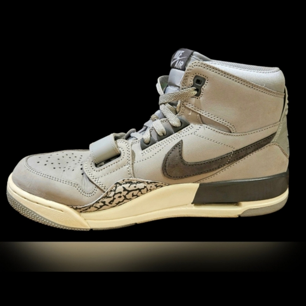 Nike Air Jordan Legacy 312 Men's Wolf Grey - Size 10